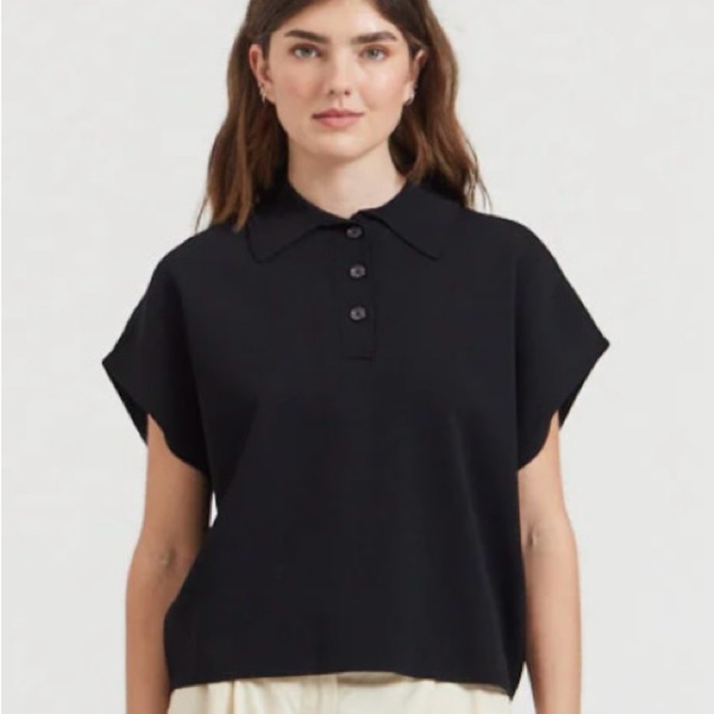 There-Elsewhere Black Collared Compact Knit Top S/M